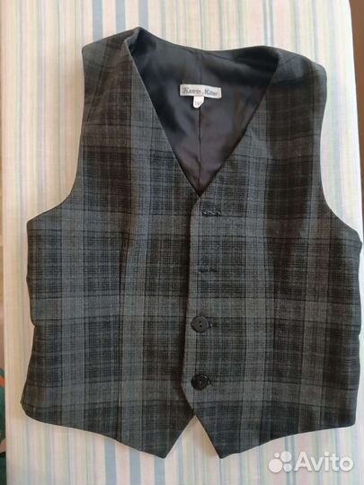 Жилетка для мальчика школьная 134 140