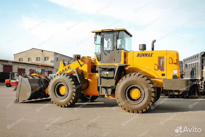 Фронтальный погрузчик Runmax 986E, 2023