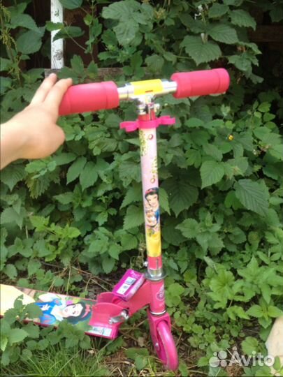 Самокат Disney