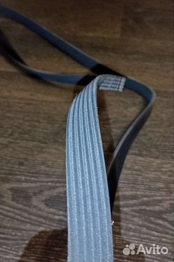 Поликлиновой ремень привода агрегатов 6PK1880