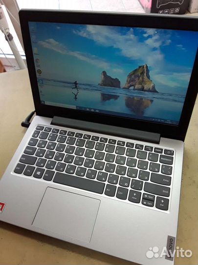 Ультрабук Lenovo IdeaPad Slim 1-11AST-05