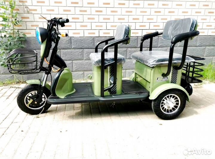 Трицикл двухместный новый