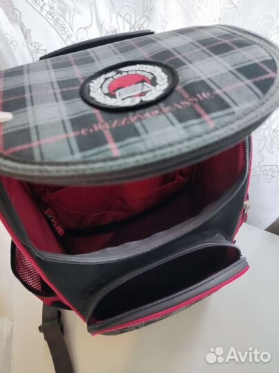 Продам рюкзак школьный