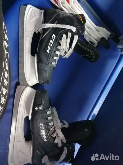 Коньки CCM для хоккея с мячом