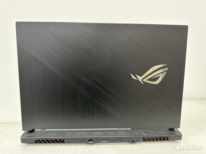 Asus ROG Strix lllG i 7 9750 H RTX 2070 32 gb