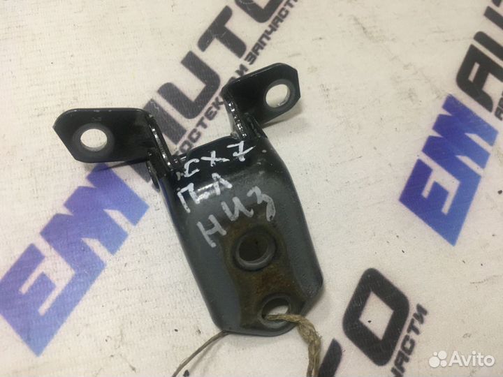 Петля двери передняя левая нижняя Мазда сх-7