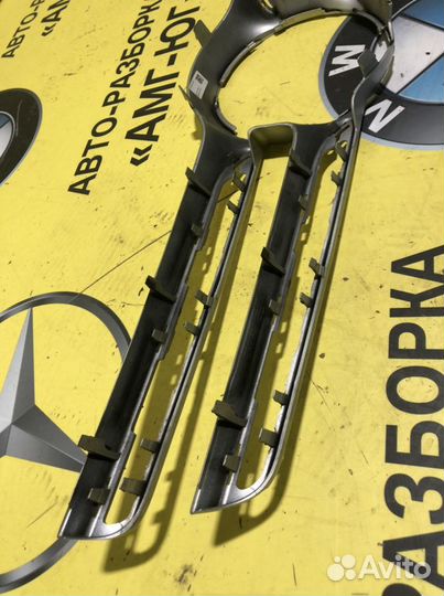 Mercedes W253 GLC Хром накладка решетки радиатора