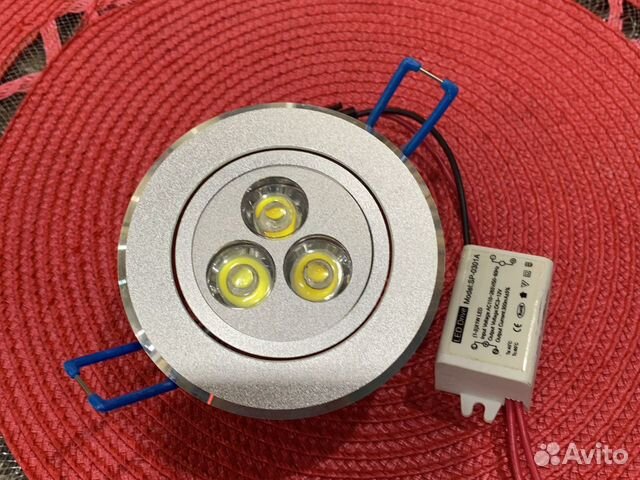 Светильник потолочный светодиодный