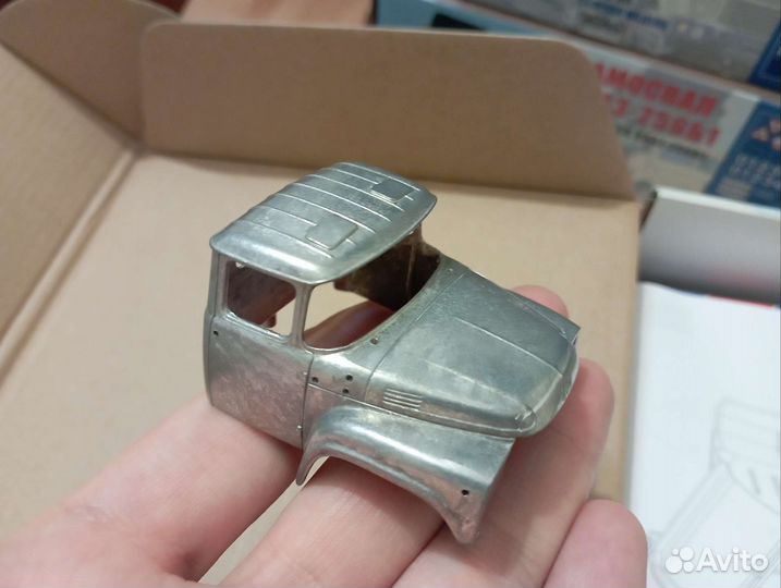 Сборная модель Зил-ммз-555, avd, 1/43