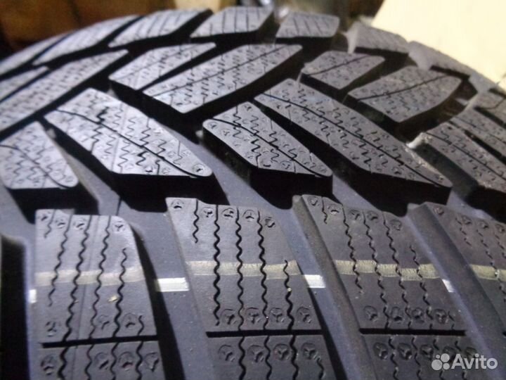 Dunlop SP Winter Sport M3 235/40 R18