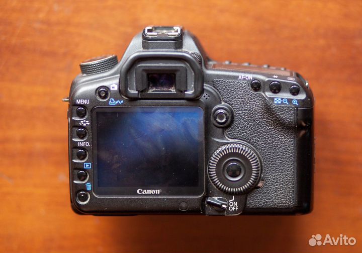 Зеркальный фотоаппарат Canon 5d mark ll