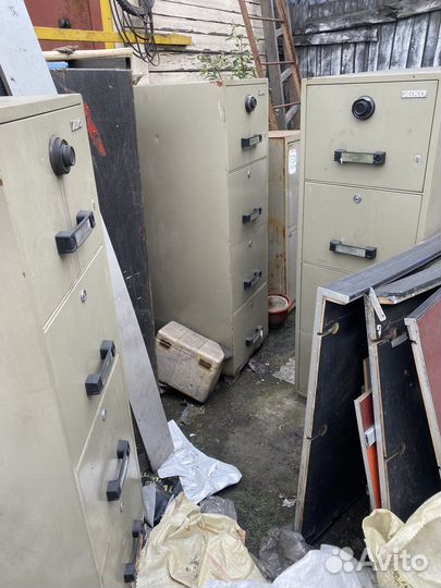 Ящик металлический сейфовый