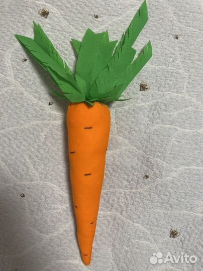 Морковка игрушка