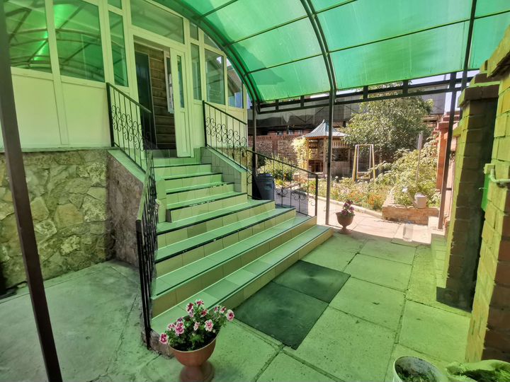 Дом 140 м² на участке 12 сот.