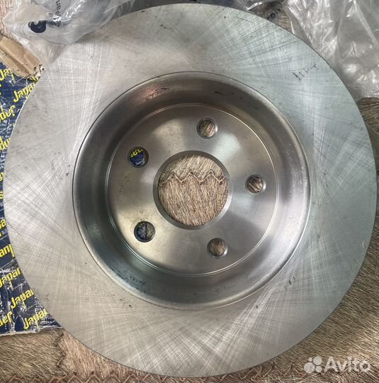 Тормозные диски Jeep Cherokee lV 10