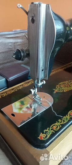 Швейная машинка 