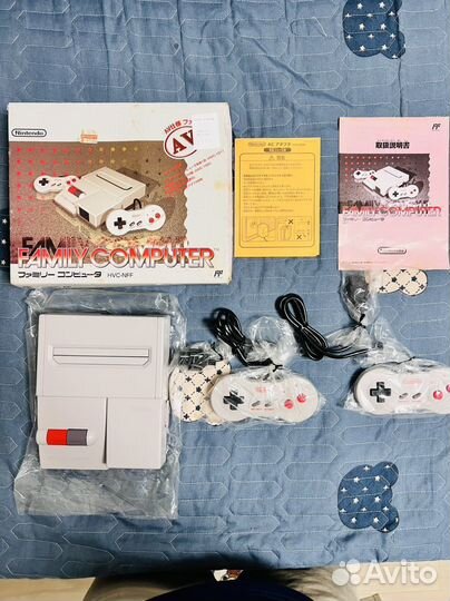 Игровые ретро приставки и игры из Японии