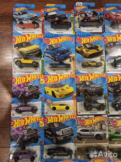 Hot wheels машинки
