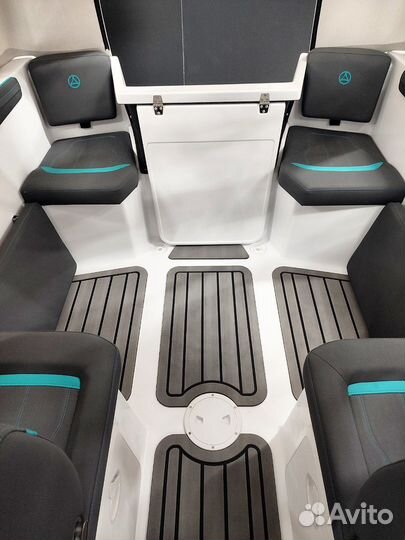 Алюминиевый катер Bossforr 580 HT