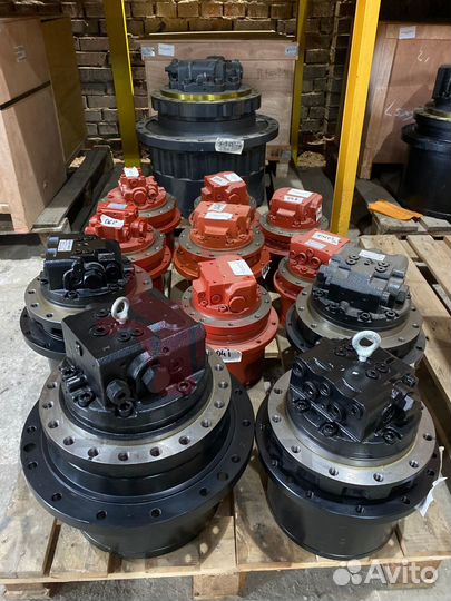 Бортовой редуктор Hitachi EX120-5 9150030