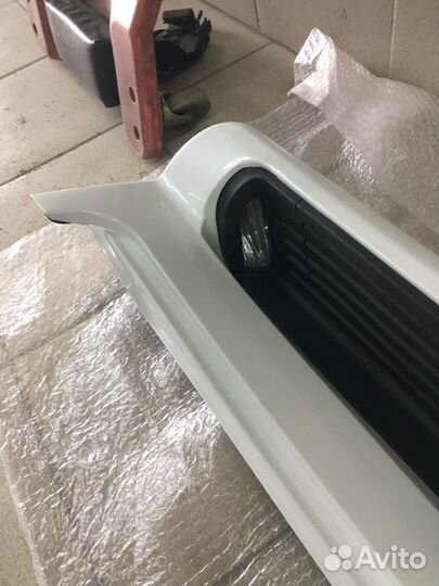 Подножка Toyota Land Cruiser 200 левая