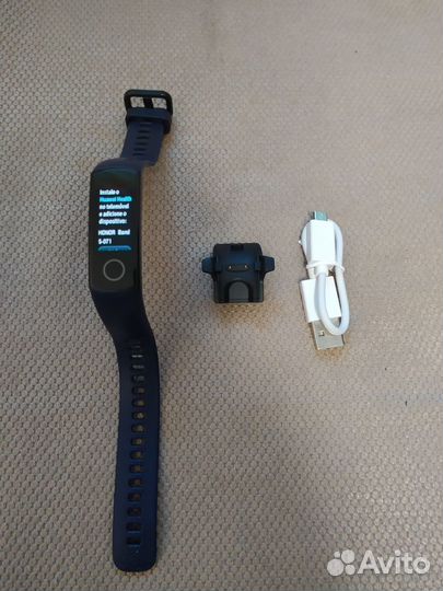 Фитнес-трекер honor Band 5
