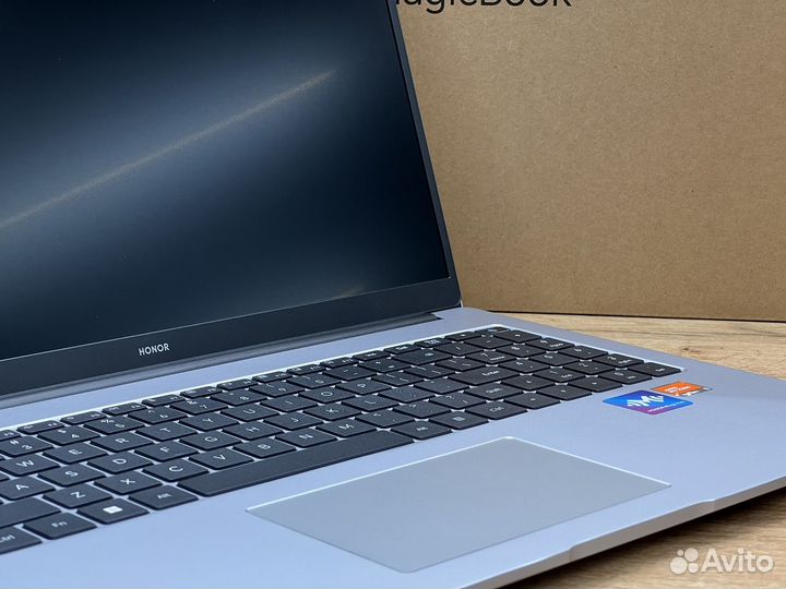 Honor MagicBook X16 16/512Gb (r5-7640HS) Silver