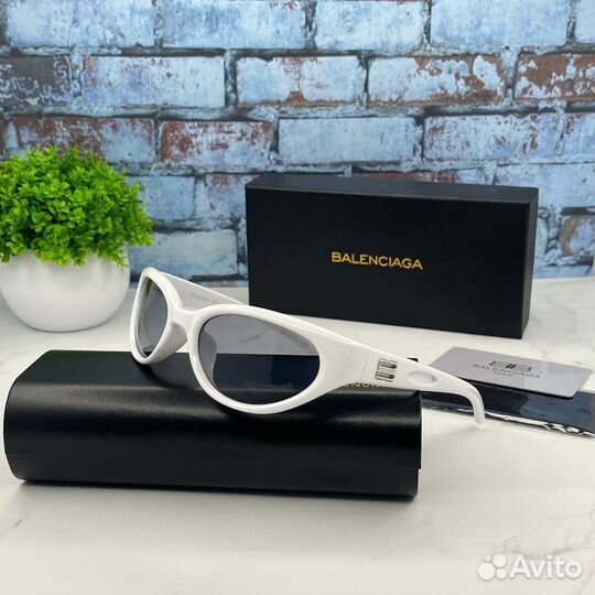 Солнцезащитные очки balenciaga