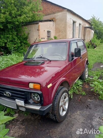 LADA 4x4 (Нива) 1.7 МТ, 2003, 15 000 км