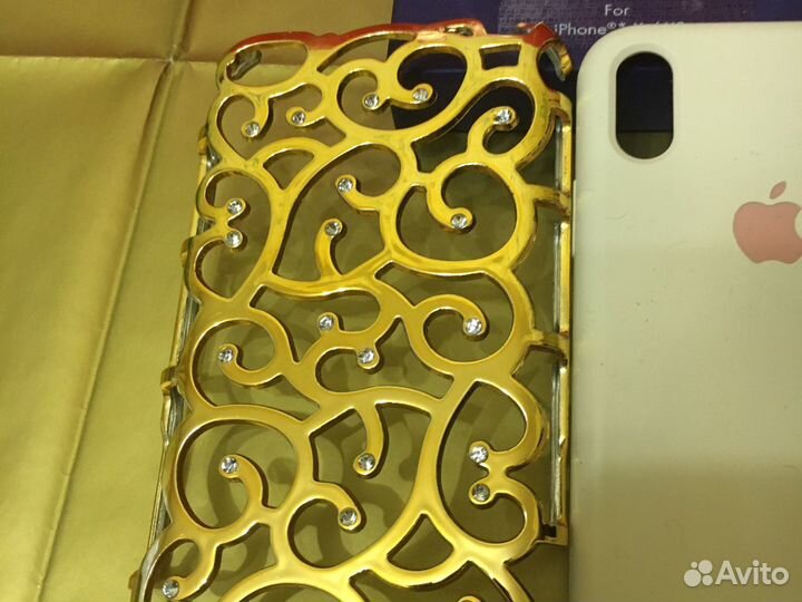 Чехлы на iPhone