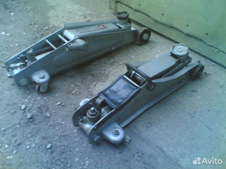 Домкрат гидравлический подкатной