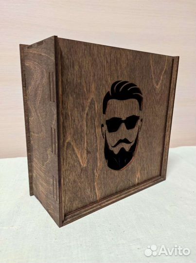 Мужская подарочная коробка