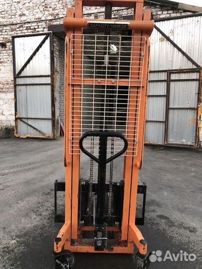 Ручной погрузчик