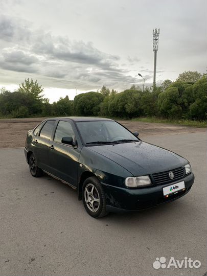 Volkswagen Polo 1.6 МТ, 1996, 399 999 км