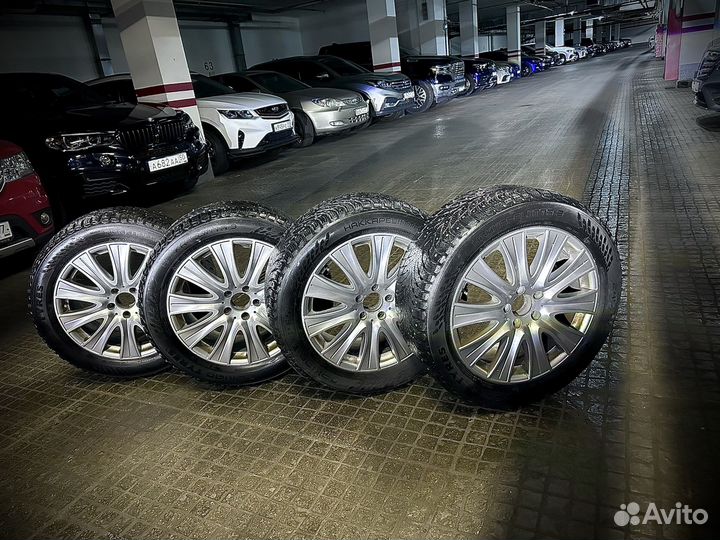 R18 Nokian Tyres Hakkapeliitta 9 245/50, PCD 5x112 DIA 42