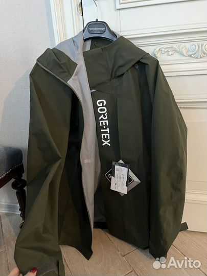 Gore tex salomon куртка с биркой