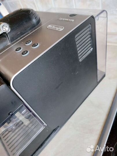 Капсульная кофемашина delonghi nespresso