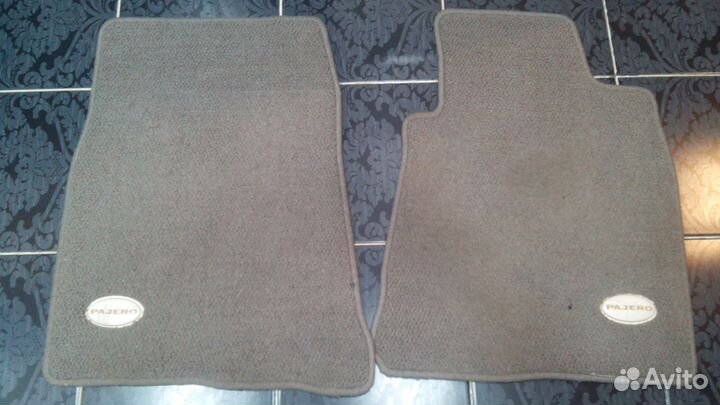 Коврики оригинальные комплект Mitsubishi Pajero 3