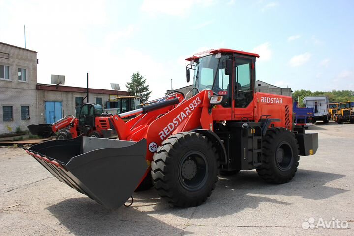 Фронтальный погрузчик Redstar 933, 2023