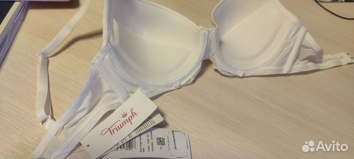 Бюстгальтер triumph 75C sexy angel