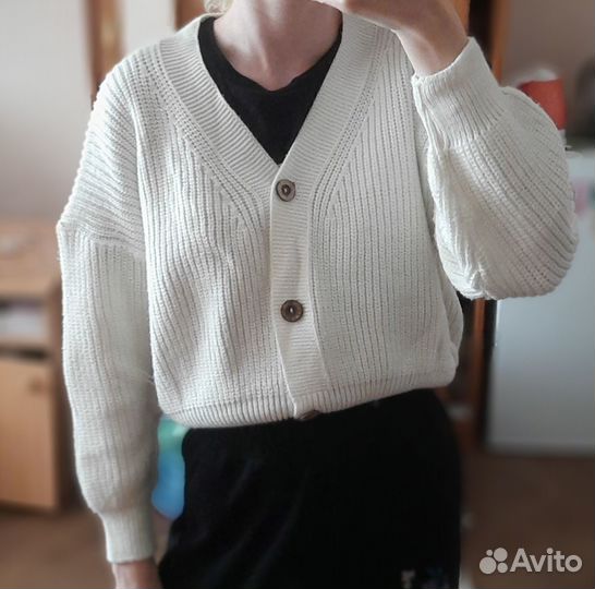 Кардиган женский 42-46 размер в отличном состоянии
