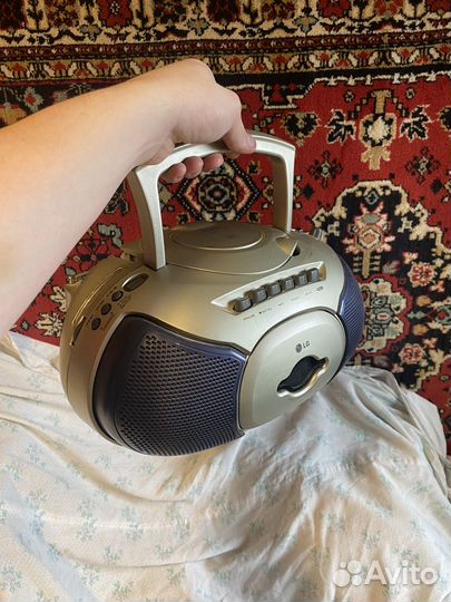 Портативная магнитола Lg