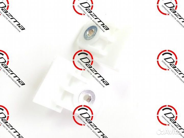 Isuzu 8982117620 Держатель стекла двери NLR/NMR85