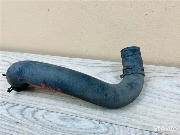 Патрубок радиатора нижний Hyundai Solaris 1