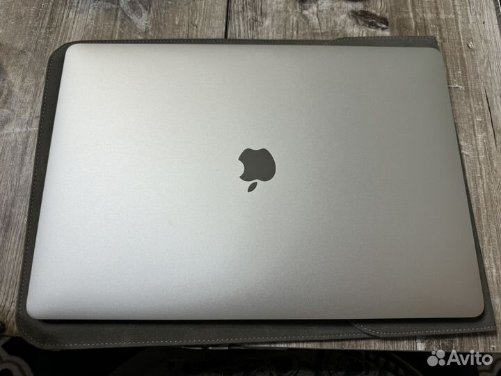 Apple MacBook Pro 15