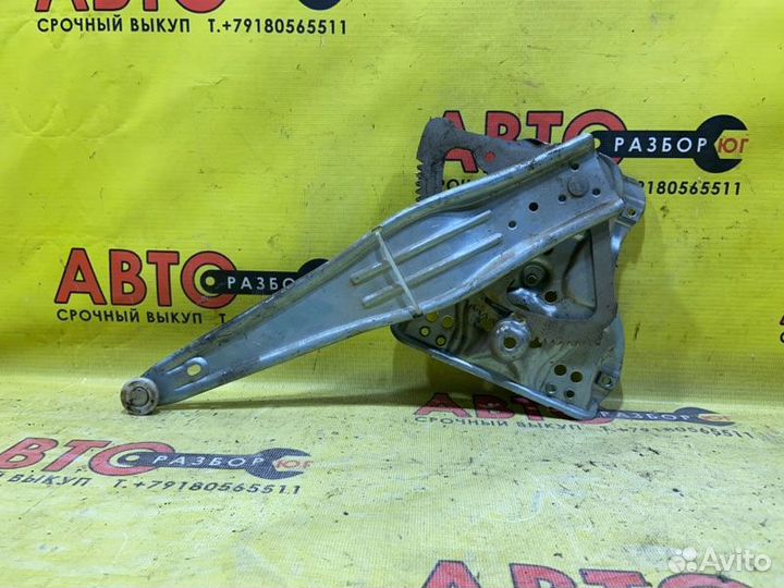 Стеклоподъемник задний правый Toyota Avensis T250