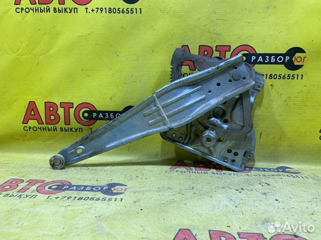 Стеклоподъемник задний правый Toyota Avensis T250