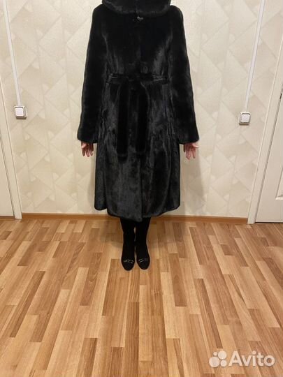 Шуба норковая blackglama с капюшоном