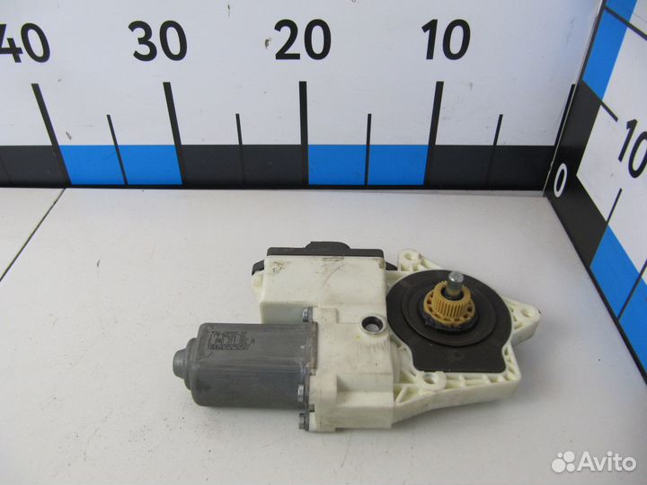 Моторчик стеклоподъемника MAN TGX