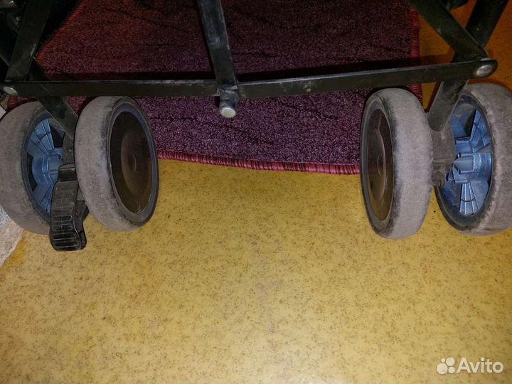 Коляска трость